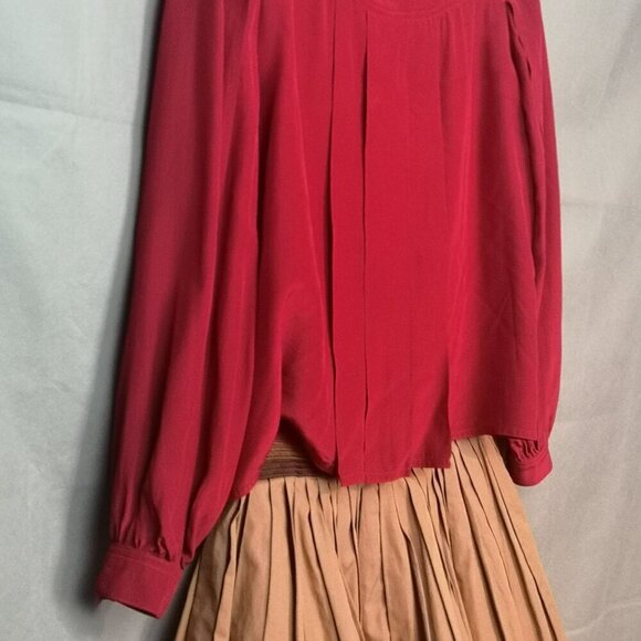 80s Vintage Designer Pleat Red Silk Crepe de Chine Long Sleeve Loose Fit Blouse - Picture 10 of 10